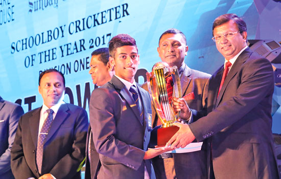 Best Bowler Division 1 Hareen Buddika Weerasinghe of St. Aloysius College, Galle